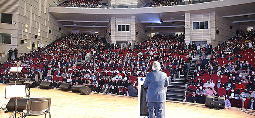 BAŞKAN BÜYÜKKILIÇ, İKAF’TA GENÇLERE YÖNELİK HİZMETLERİ ANLATTI