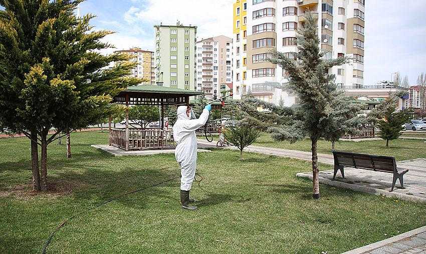 MELİKGAZİ HAŞERATLA MÜCADELE BAŞLATTI